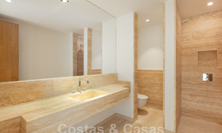Modern designer villa for sale right on a 5-star golf course on the Costa del Sol 60112 