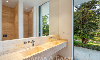 Modern designer villa for sale right on a 5-star golf course on the Costa del Sol 60123 