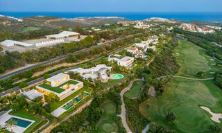 Modern designer villa for sale right on a 5-star golf course on the Costa del Sol 60127 