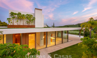 Modern designer villa for sale right on a 5-star golf course on the Costa del Sol 60132 
