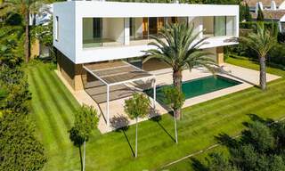 Ready to move in, ultra-luxurious designer villa for sale in a superior golf resort on the Costa del Sol 60168 