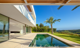 Ready to move in, ultra-luxurious designer villa for sale in a superior golf resort on the Costa del Sol 60187 