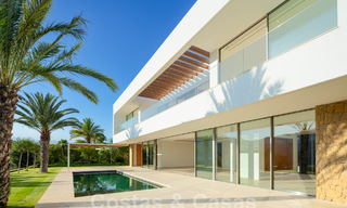 Ready to move in, ultra-luxurious designer villa for sale in a superior golf resort on the Costa del Sol 60188 