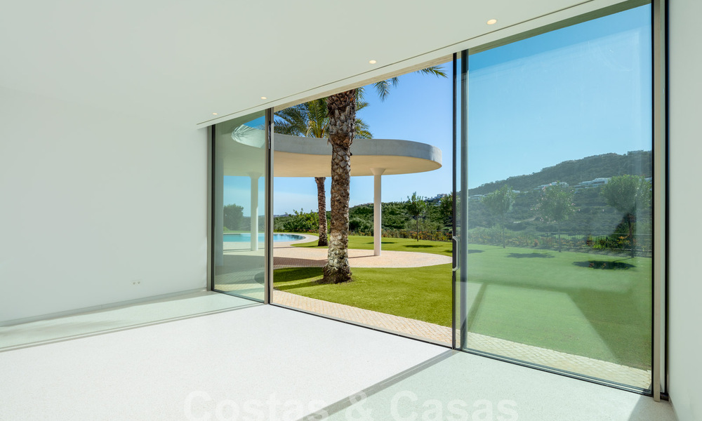 Extravagant designer villa for sale, first line golf in an outstanding golf resort on the Costa del Sol 60206
