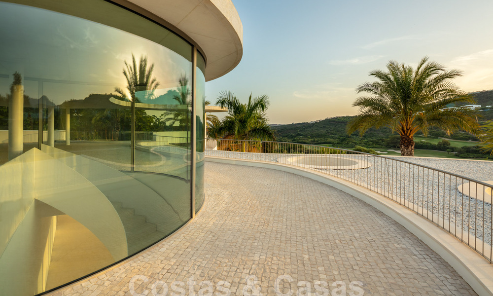 Extravagant designer villa for sale, first line golf in an outstanding golf resort on the Costa del Sol 60212