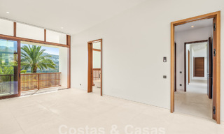 New, high-end luxury villa, on the front line of a first-class golf course on the Costa del Sol 60236 