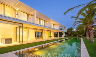 Majestic designer villa for sale right on a 5-star golf course on the Costa del Sol 60246 