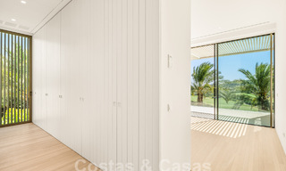 Majestic designer villa for sale right on a 5-star golf course on the Costa del Sol 60255 