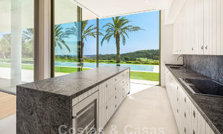 Majestic designer villa for sale right on a 5-star golf course on the Costa del Sol 60258 