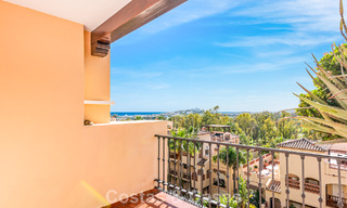Spacious apartment for sale with sea views in frontline golf complex on the New Golden Mile, Marbella - Estepona 60376 