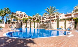 Spacious apartment for sale with sea views in frontline golf complex on the New Golden Mile, Marbella - Estepona 60386 