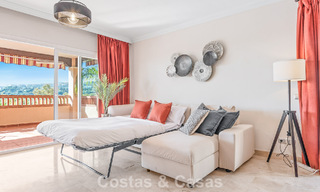 Spacious apartment for sale with sea views in frontline golf complex on the New Golden Mile, Marbella - Estepona 60392 