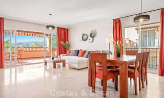 Spacious apartment for sale with sea views in frontline golf complex on the New Golden Mile, Marbella - Estepona 60407 