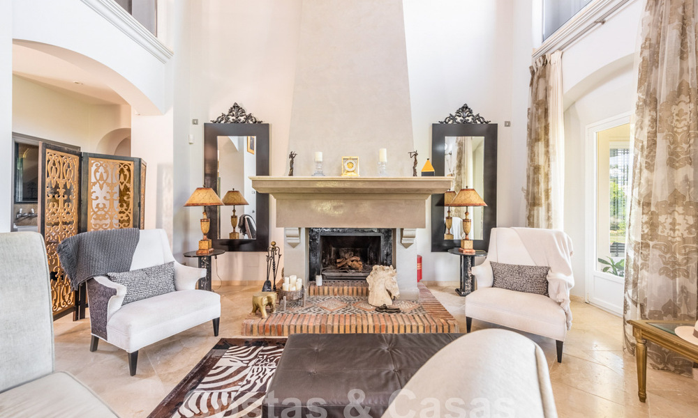 Luxury Andalusian-style villa for sale in the hills of La Quinta, Benahavis - Marbella 60640
