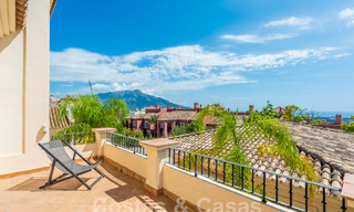 Luxury Andalusian-style villa for sale in the hills of La Quinta, Benahavis - Marbella 60649 