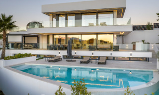 Sophisticated luxury villa with ultra-modern architecture for sale in Nueva Andalucia's golf valley, Marbella 60576 