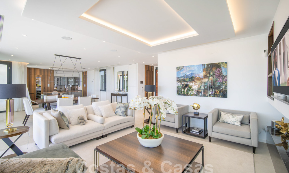 Sophisticated luxury villa with ultra-modern architecture for sale in Nueva Andalucia's golf valley, Marbella 60578