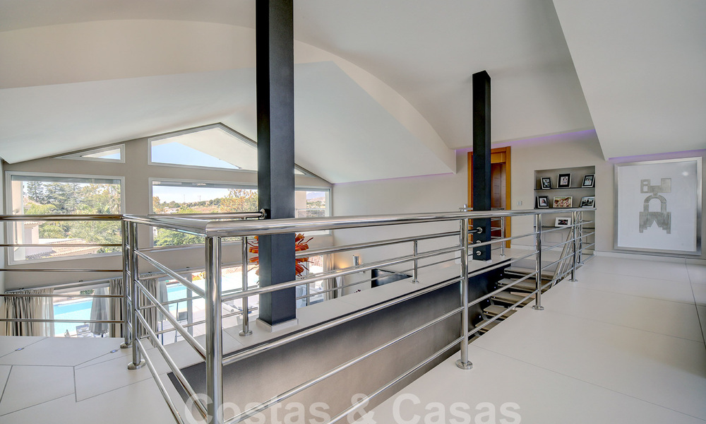 Modern luxury villa for sale looking at the golf in Nueva Andalucia, Marbella 60794