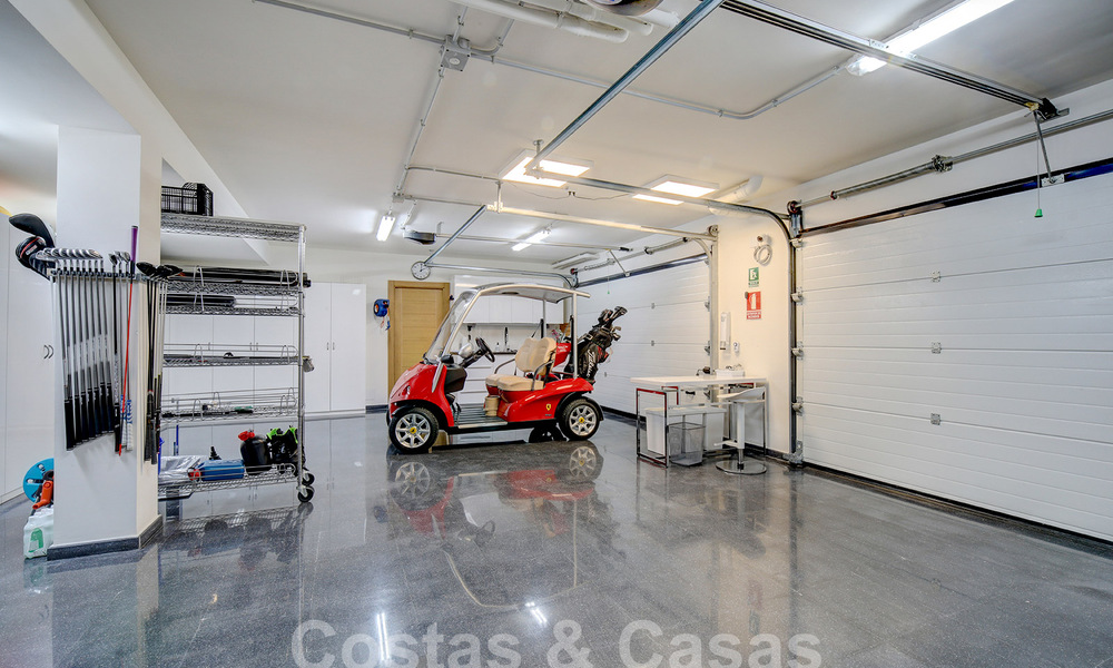 Modern luxury villa for sale looking at the golf in Nueva Andalucia, Marbella 60810