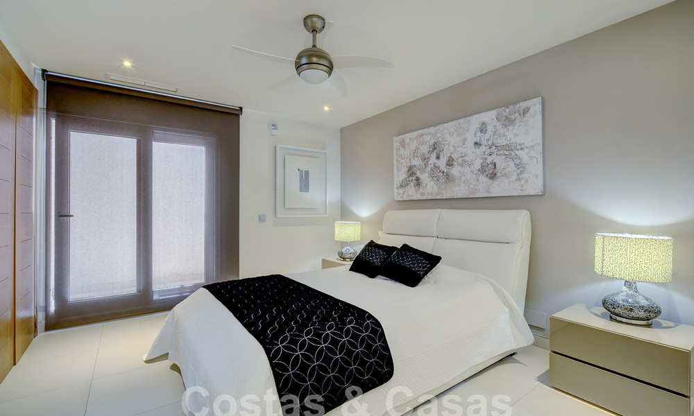 Modern luxury villa for sale looking at the golf in Nueva Andalucia, Marbella 60812