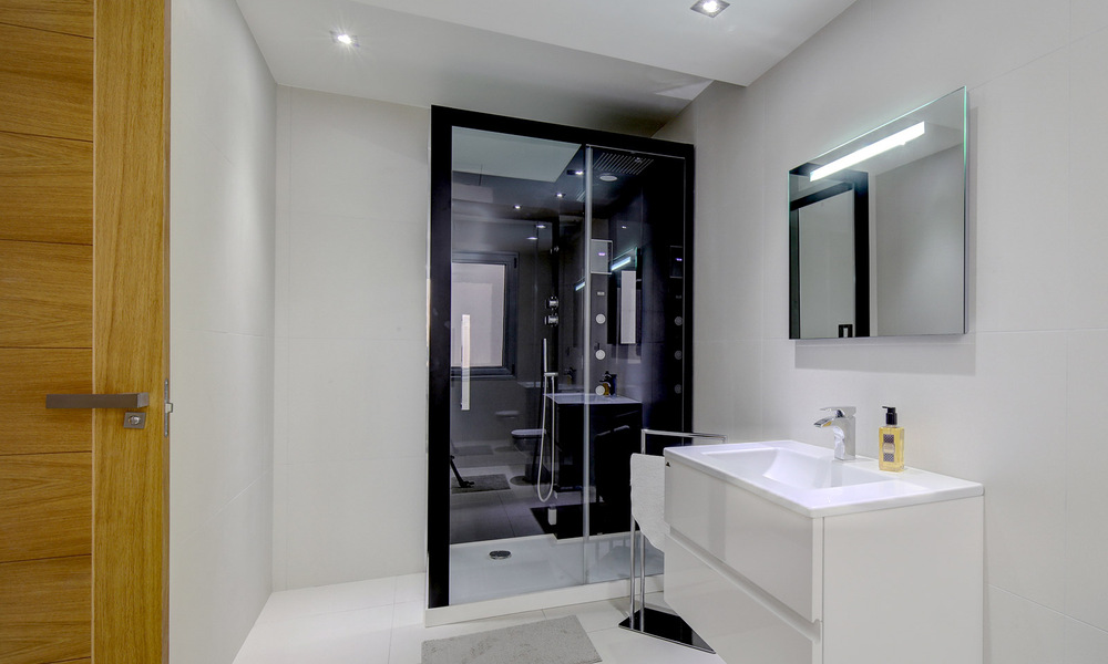 Modern luxury villa for sale looking at the golf in Nueva Andalucia, Marbella 60815