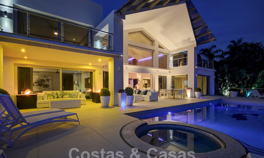 Modern luxury villa for sale looking at the golf in Nueva Andalucia, Marbella 60843
