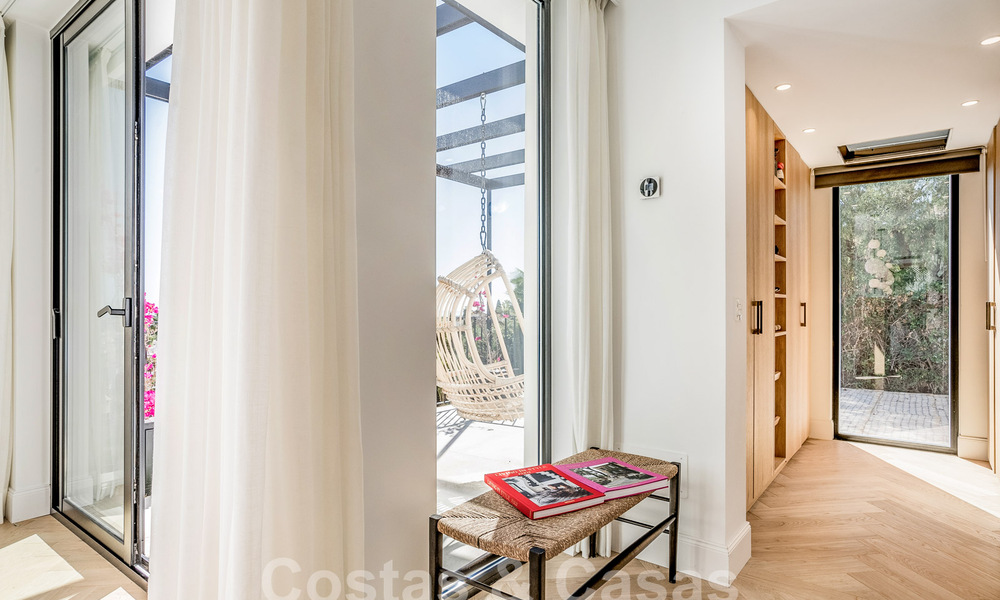 Luxury villa for sale with modern-Mediterranean design and sea views in Nueva Andalucia, Marbella 60944