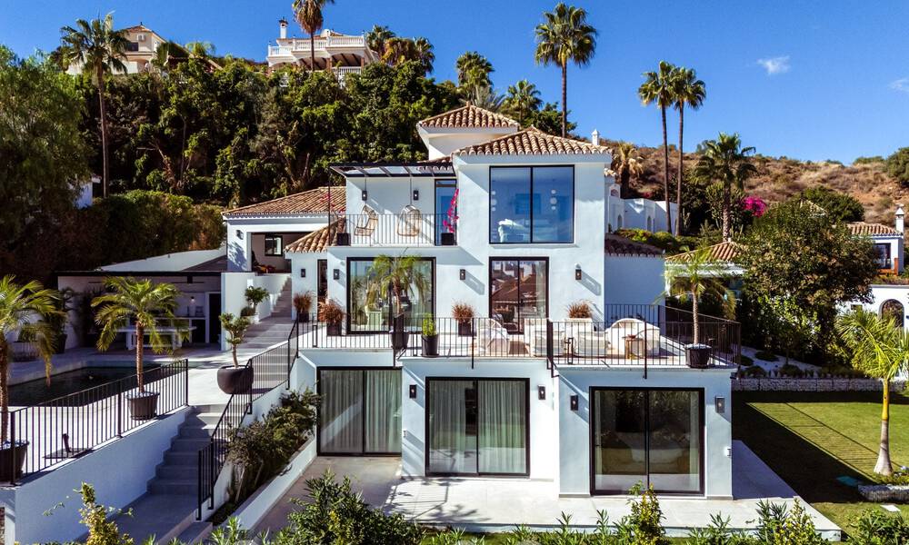 Luxury villa for sale with modern-Mediterranean design and sea views in Nueva Andalucia, Marbella 60951