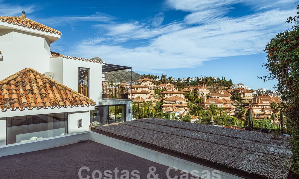 Luxury villa for sale with modern-Mediterranean design and sea views in Nueva Andalucia, Marbella 60998