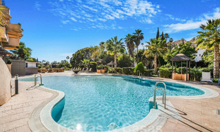 Spacious, luxury penthouse for sale with sea views and in a 5-star complex in Nueva Andalucia, Marbella 60872 