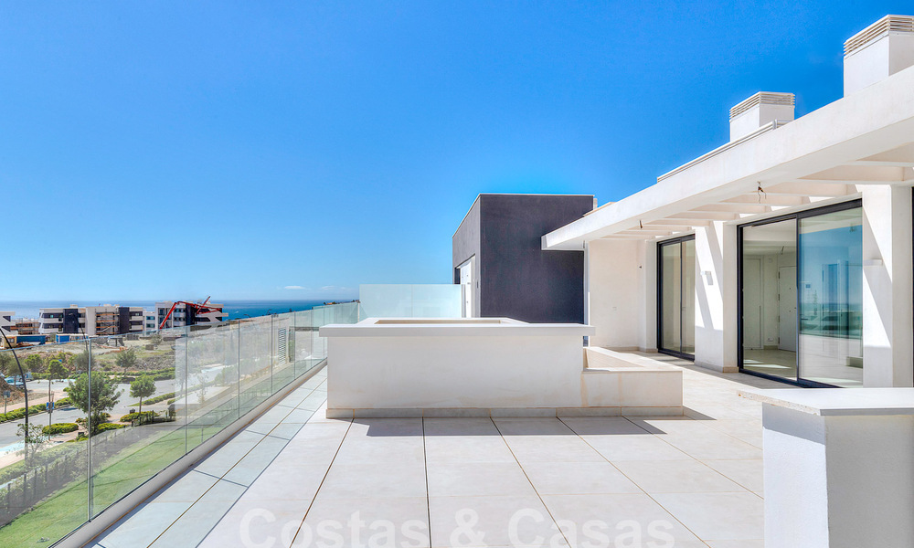 Bargain! Modern penthouse with sea views and private pool for sale in an innovative lifestyle complex in Benalmadena, Costa del Sol 60919