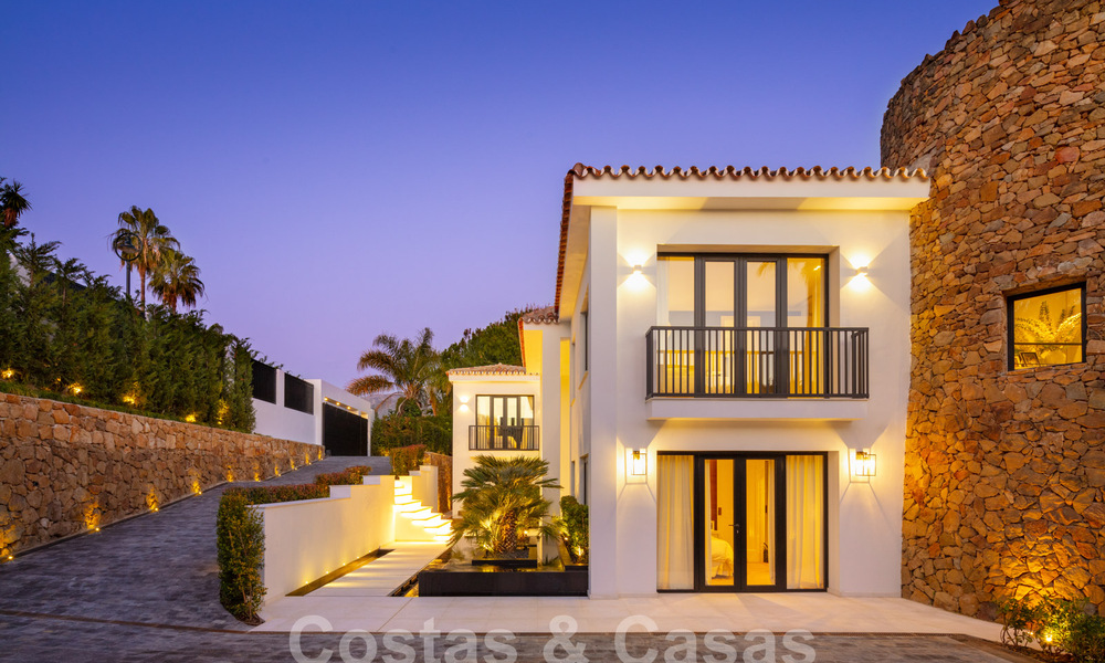 Spectacular resort-style luxury villa for sale with sea views in Nueva Andalucia's golf valley, Marbella 61068