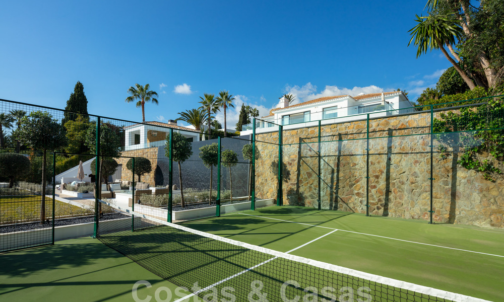 Spectacular resort-style luxury villa for sale with sea views in Nueva Andalucia's golf valley, Marbella 61101