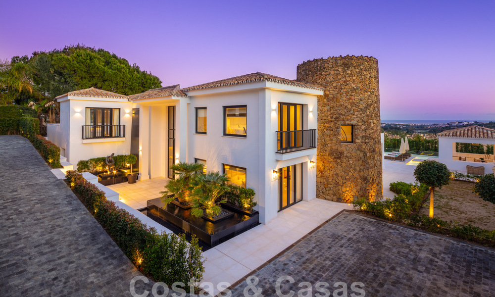 Spectacular resort-style luxury villa for sale with sea views in Nueva Andalucia's golf valley, Marbella 61108