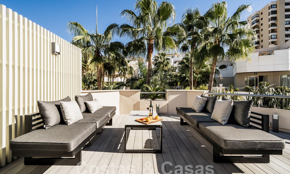 Modern renovated apartment for sale in centrally located, gated complex in Nueva Andalucia, Marbella 61192