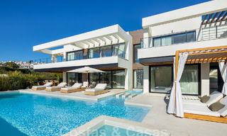 Move-in ready, sophisticated luxury villa for sale in Nueva Andalucia's golf valley, Marbella 61332 