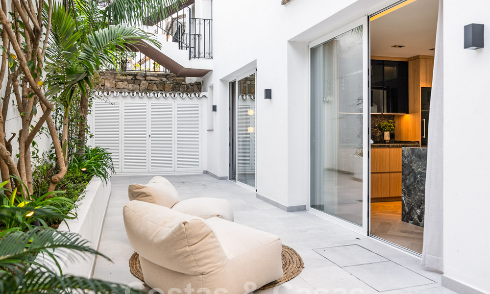 Luxuriously renovated townhouse for sale in a preferred residential area on Marbella's Golden Mile 61587