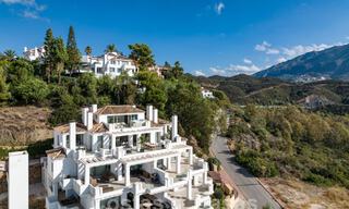 Sophisticated, spacious, luxury penthouse for sale with sea views in a boutique complex in Nueva Andalucia, Marbella 61211 