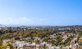 Sophisticated, spacious, luxury penthouse for sale with sea views in a boutique complex in Nueva Andalucia, Marbella 61223 