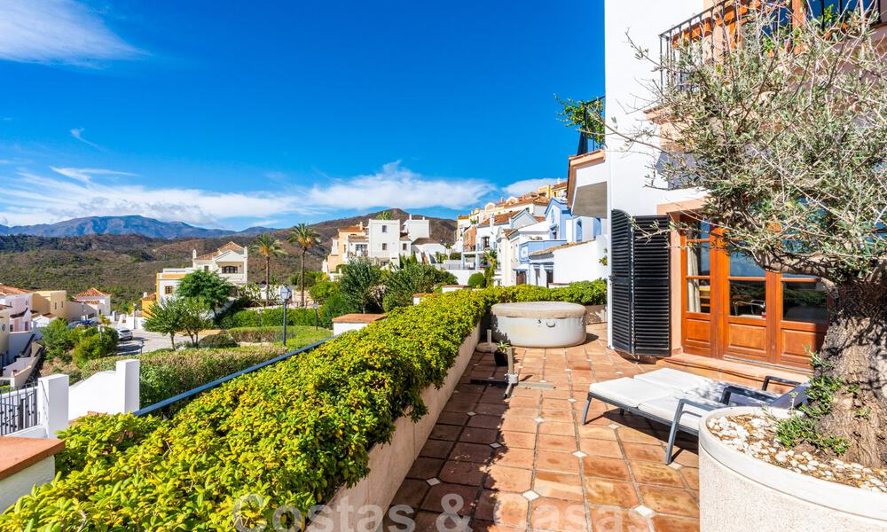 Charming, Andalusian, semi-detached house with sea views for sale in the hills of Marbella - Benahavis 61920