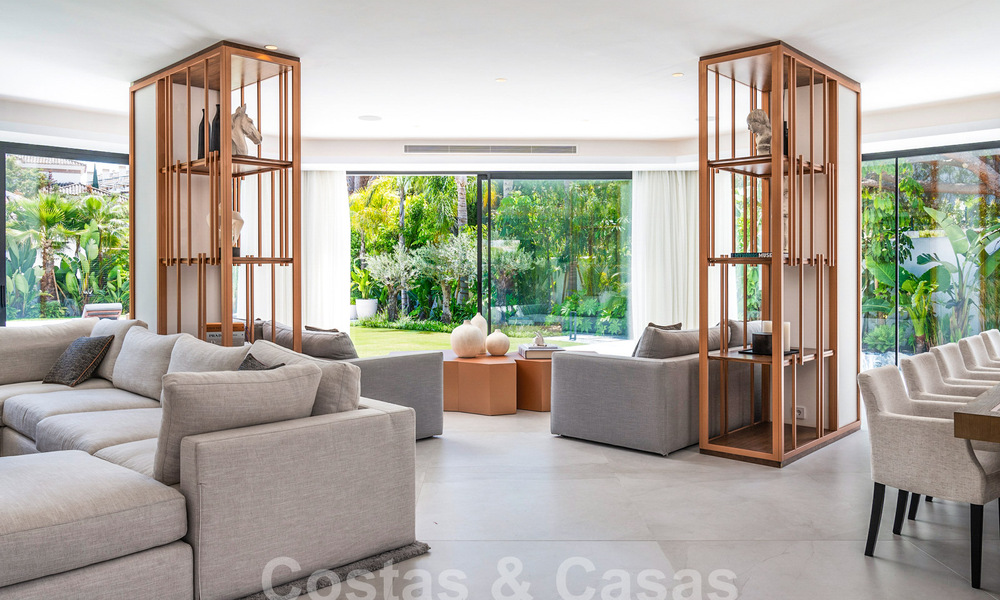 Luxury villa with modern-Mediterranean design for sale in a popular golf area in Nueva Andalucia, Marbella 61658