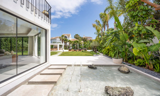 Luxury villa with modern-Mediterranean design for sale in a popular golf area in Nueva Andalucia, Marbella 61674 