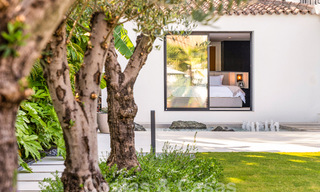 Luxury villa with modern-Mediterranean design for sale in a popular golf area in Nueva Andalucia, Marbella 61676 