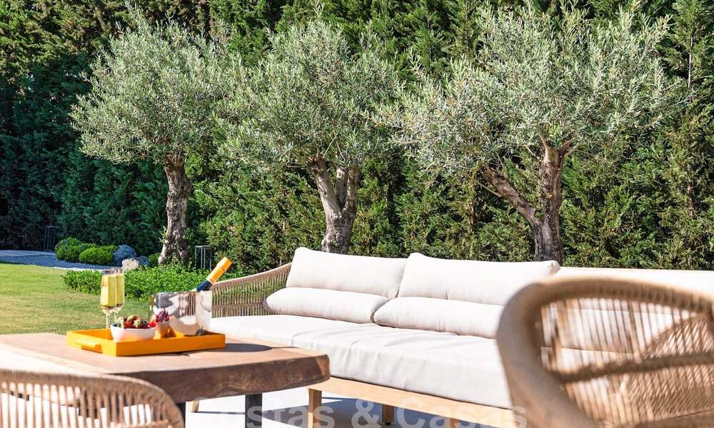 Luxury villa with modern-Mediterranean design for sale in a popular golf area in Nueva Andalucia, Marbella 61677
