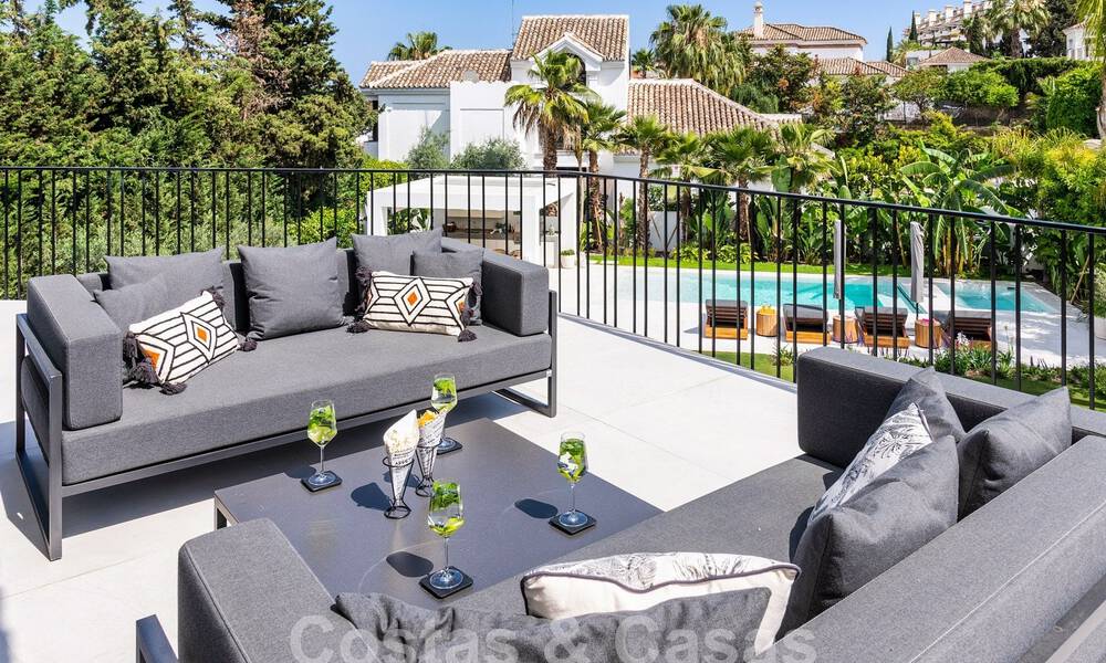 Luxury villa with modern-Mediterranean design for sale in a popular golf area in Nueva Andalucia, Marbella 61703