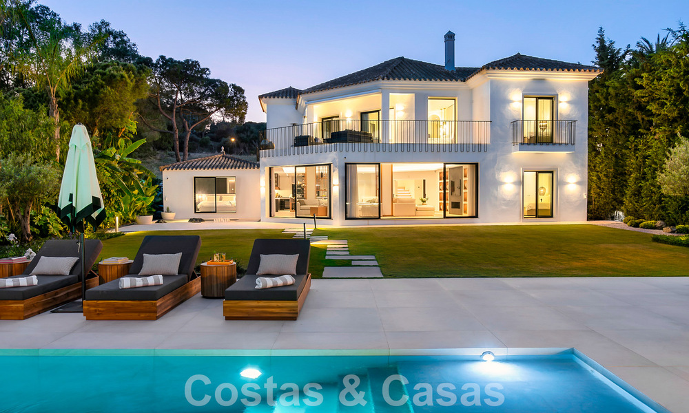 Luxury villa with modern-Mediterranean design for sale in a popular golf area in Nueva Andalucia, Marbella 61711