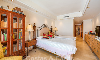 Luxurious apartment for sale with panoramic sea views in a gated urbanization on the Golden Mile, Marbella 61750 