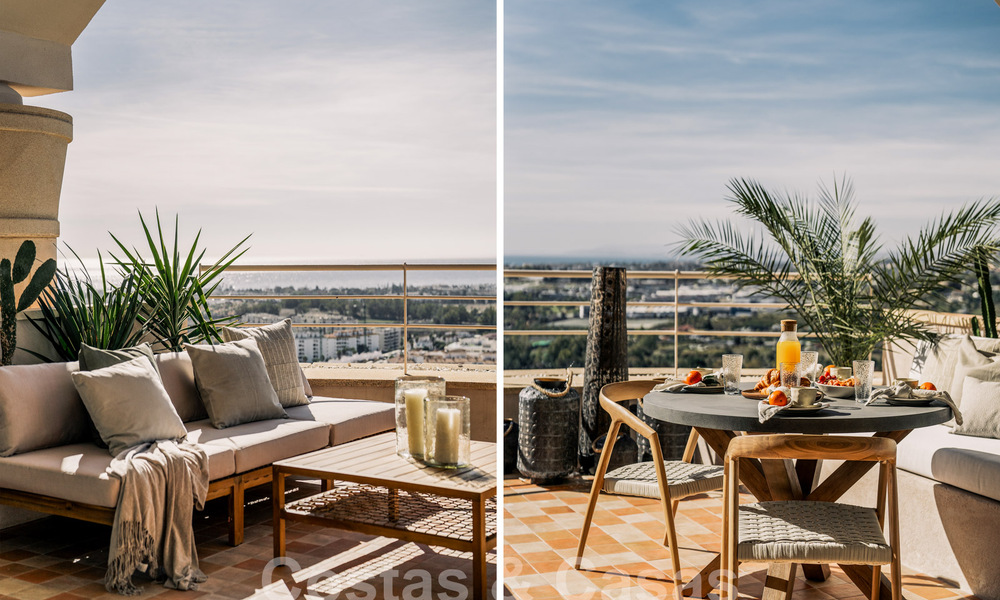 Impressive renovated penthouse for sale with panoramic golf and sea views in the heart of Nueva Andalucia, Marbella 61827