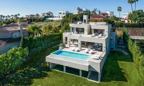 Sophisticated luxury villa with modern design for sale within walking distance of the golf course in Nueva Andalucia, Marbella 61343