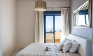 Beachside Penthouse with 3 bedrooms and panoramic sea views for sale on the New Golden Mile between Marbella and Estepona 61372 